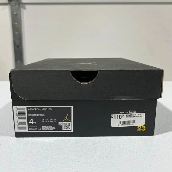 NIB NIKE AIR JORDAN 1 MID SZ 4Y YOUTH